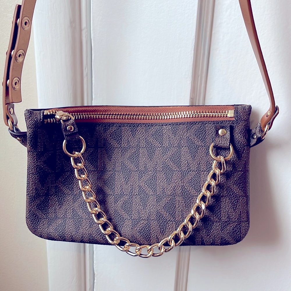 Michael Kors Belt Wallet Brown
